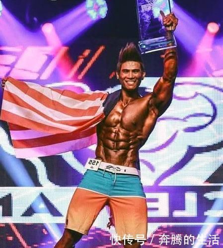 肌肉男|肌肉男除了锻炼, 吃也是关键, 每天早上吃23个鸡蛋!
