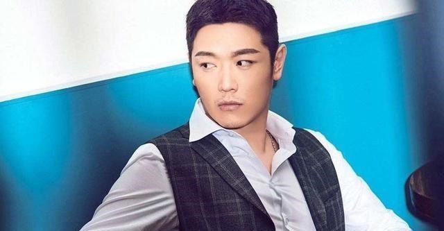 當紅主持被《天天向上》除名！涂著厚粉底和口紅，和網紅搶飯碗