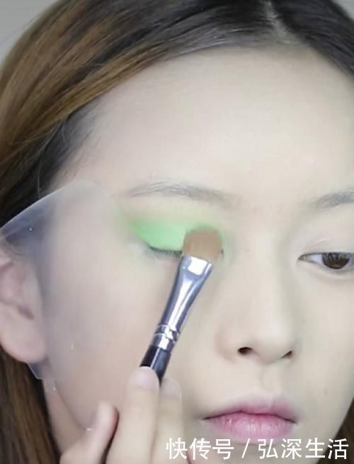 漂亮女生仿妆青蛇,开始一看就有水平,结果这也太有韵味了吧