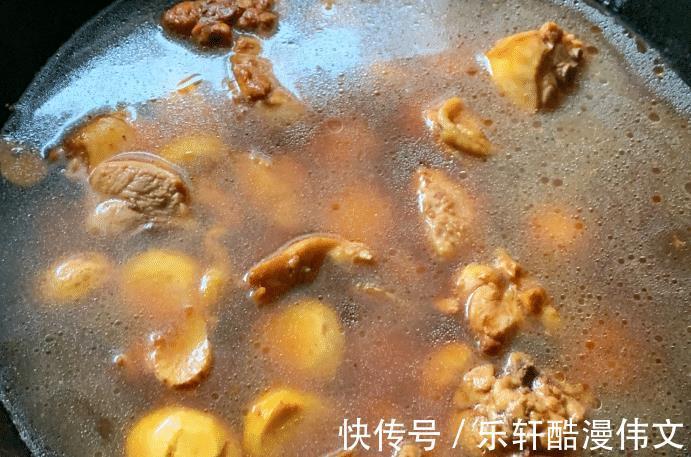 鲜嫩|板栗和鸡肉的完美结合,鲜嫩的板栗烧鸡,做法简单又下饭