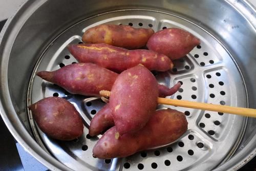  正确|蒸红薯，直接上锅蒸是大错！这才是正确方法，红薯甘甜又松软！