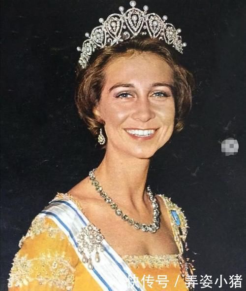 珠宝|西班牙王室珠宝欣赏,项链能拆卸成手镯,设计独特巧妙