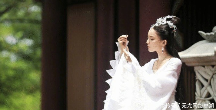 这本|《三寸人间》风光不再,这本小说强势崛起,评分9