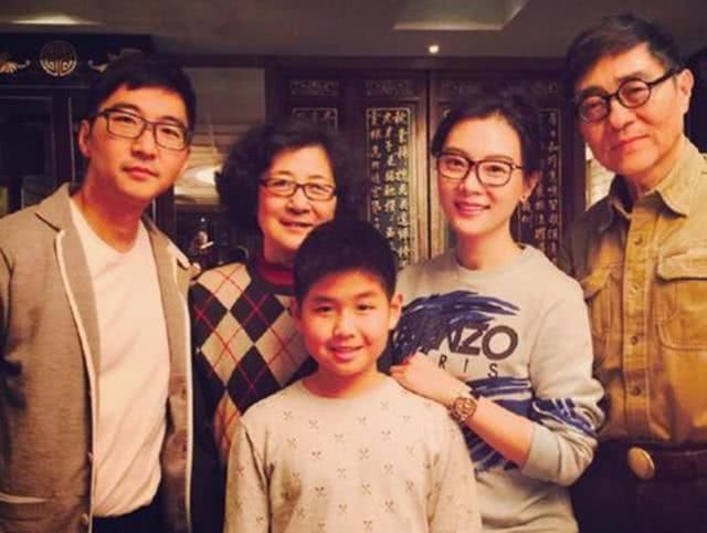 “会有自己的孩子吗”,陈数的回答令人感动,后妈的不易谁能懂