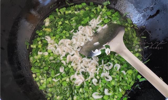 正月初七也称“人日”,记得吃七菜羹,每菜都有寓意,讨个好彩头