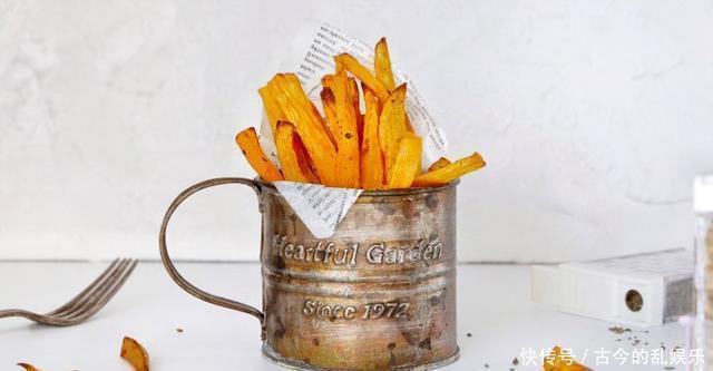 超好|家里又开始囤红薯了,吃腻了蒸煮,试一试黑椒烤红薯,味道超好