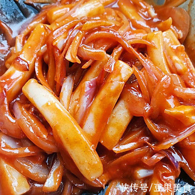 第一次尝试韩式辣炒年糕,没想到这么好吃