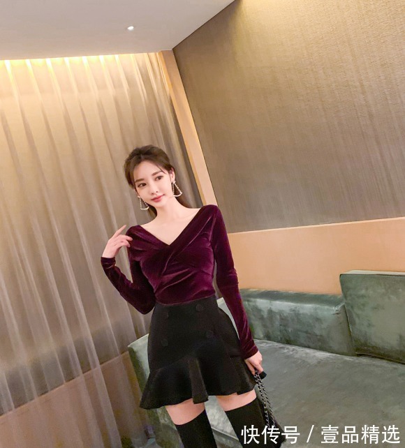 洋裙|女神孙允珠高清时尚搭配:葡萄汁露斜衩娇可俏美小洋裙