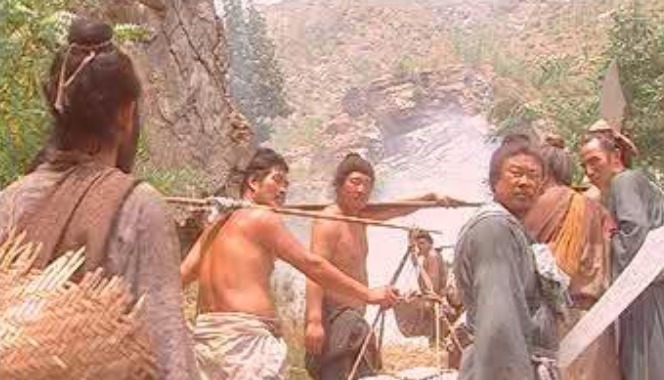 生辰纲|晁盖劫走的10万贯生辰纲是什么价值，放现在能值多少钱？