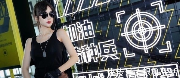 男子|男子漫展不穿衣,声称在cos《进击的巨人》,coser都是这样的吗?