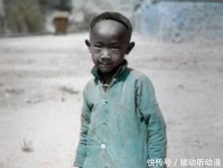 合影|清末老照片:婆媳合影阶级制度严格,商贩走街串巷吆喝叫卖