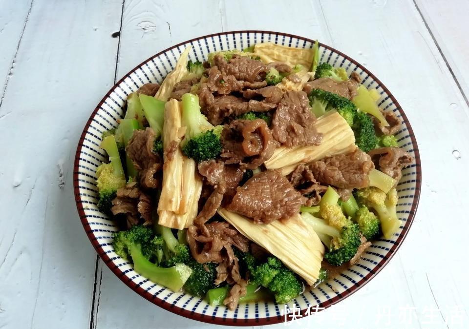 西兰花|母子三人的晚餐,从不叫外卖,二菜一汤吃得香,方便简单营养好