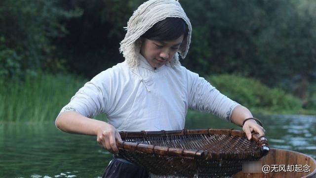 秀才出上联有木也是桥,无木也是乔,寡妇的下联,让他羞愧不已