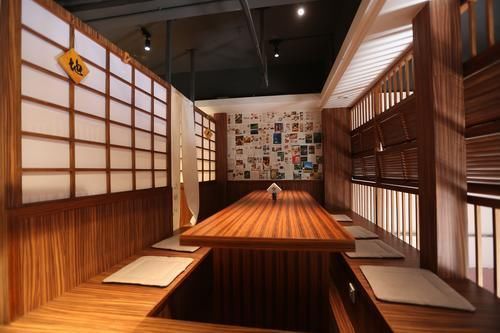 烤肉|天冷正是烤肉时∣日式烧肉精致讲究，雪花和牛要持续翻转