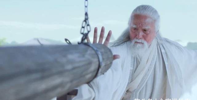 扫地僧!难怪独孤求败的剑法所向披靡,你看他的师父是谁?差一点成了皇后