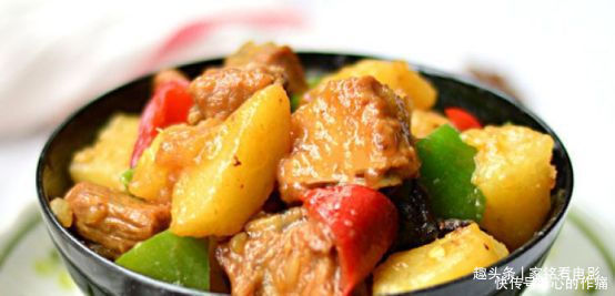 美食推荐茄汁豆腐煲,排骨炖土豆和豆角,大锅鱼,土豆烧排骨