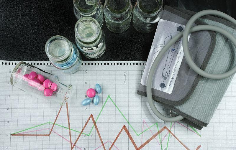 降压药|两个病例告诉你，高血压服药与不服药，10年之后的差别有多大