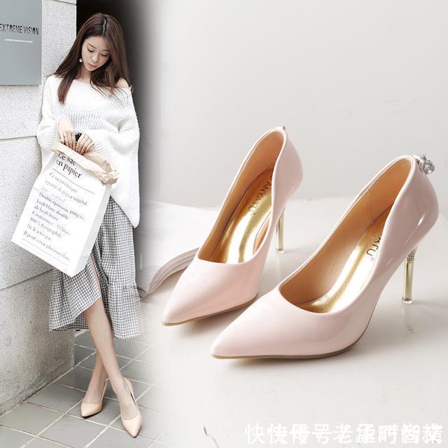 高跟鞋是女人的第二生命,选舒适防滑的高跟鞋!