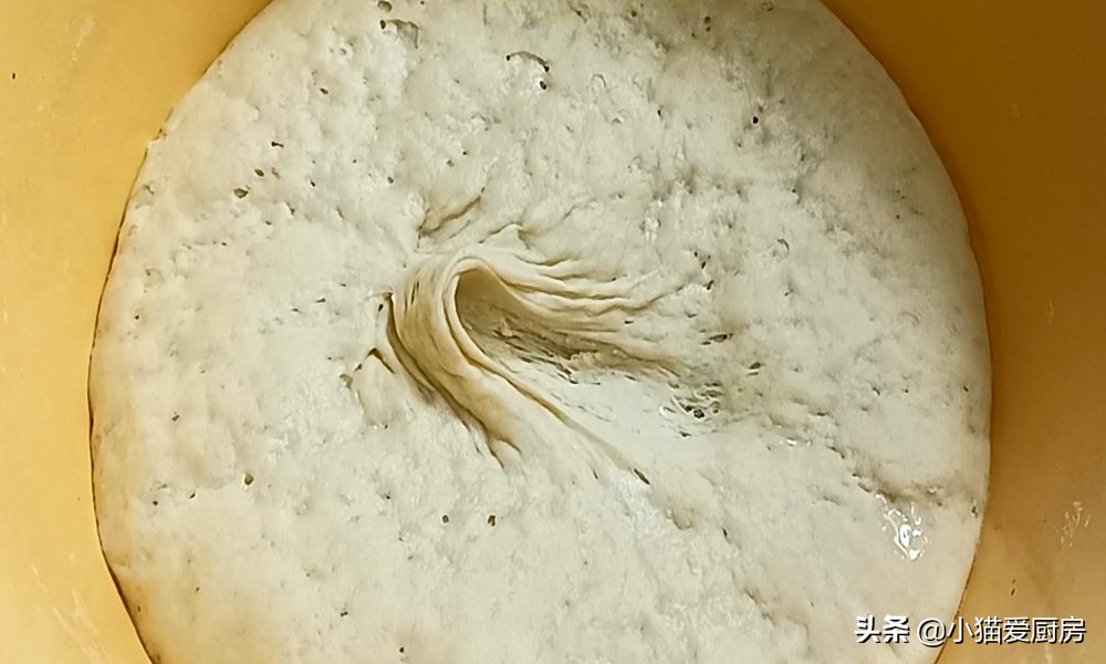 第一次用豆腐做包子,皮薄馅大香辣味美,比肉馅还香,好吃过瘾