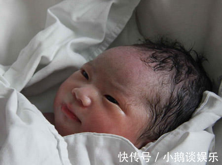 智商|宝宝出生后,眼睛啥时候睁开?睁眼早晚和智商有关?家长提前了解