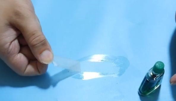 风油精滴在手机上太厉害了,滴一次能省几十元,可惜许多人不清楚