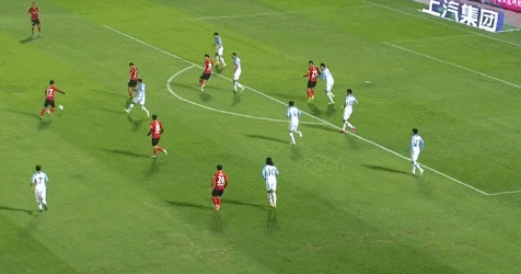 埃里克|中超-亞泰2-1擒廣州城實現(xiàn)賽季雙殺 埃里克破門儒尼奧爾轟入制勝球