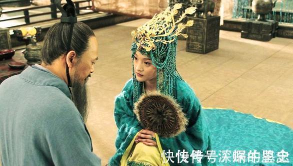 南子&女子拒绝与孔子共乘一车,孔子气愤说出一句名言,她被骂2000多年