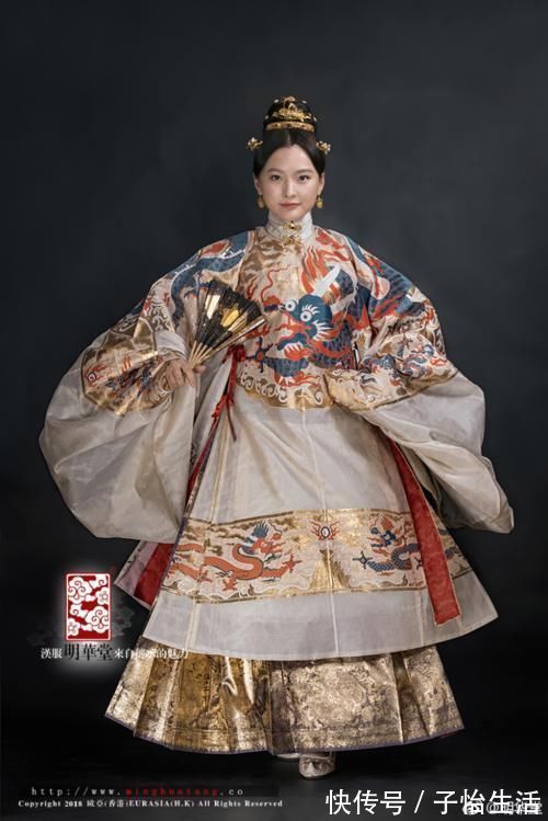 明制|汉服千千万,得不到的最好看 本期高定系列,可是你缺的那一件?