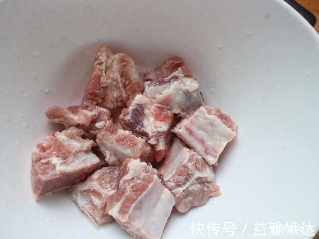 世界杯|排骨这样做,不用一滴油,简单省事还好吃,端上桌根本不够分