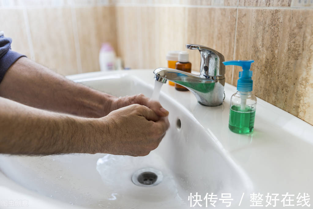 日常生活中|得了肝硬化怎么办?专家饮食上给你推荐“4招”,帮你缓解肝硬化