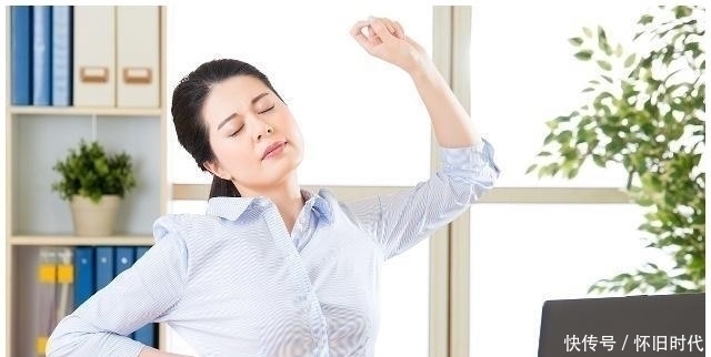 穴位|体内有痰湿的人切记3类食物一定少吃3个穴位多按痰湿远离