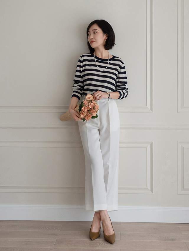 阔腿裤|入秋后不要瞎打扮,今年流行“条纹针织开衫+直筒裤”,显瘦洋气
