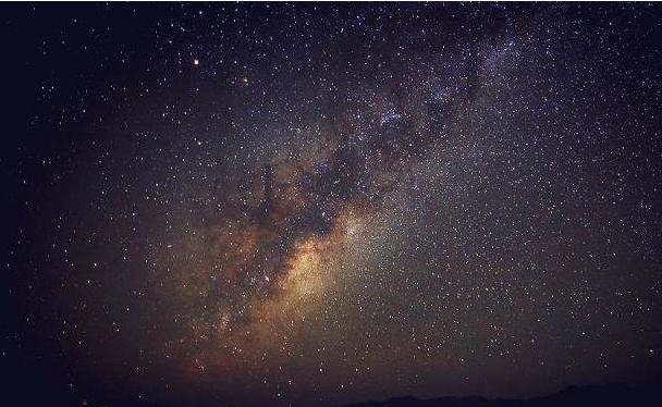 哈勃望远镜拍摄到的一组图片告诉你,宇宙大到你无法想象!