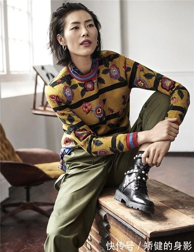 卷发 奔四的女人尽量别留短发，很土！推荐这5款发型，太减龄！
