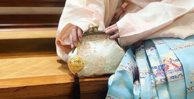 上面抢的券,来这儿花呗……