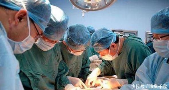 双胞胎|24岁孕妇怀上双胞胎,摔倒流产无奈只能清宫,却发现意外惊喜