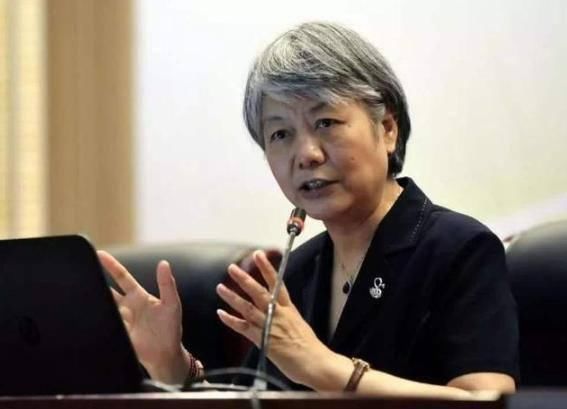 养育|养育男孩,听听李玫瑾建议父母越舍得3件事,孩子会越有本事