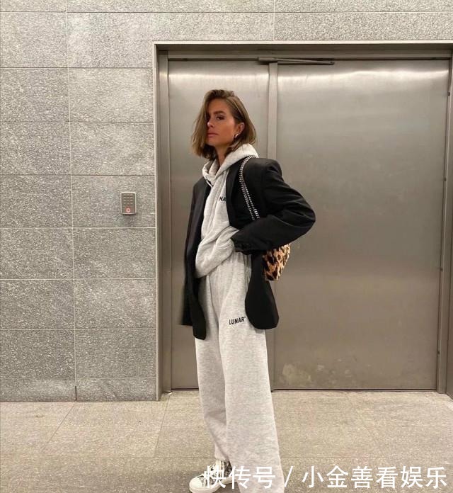 阔腿裤已经失宠了,今年更流行这条“卫裤”,配大衣、棉服都好看