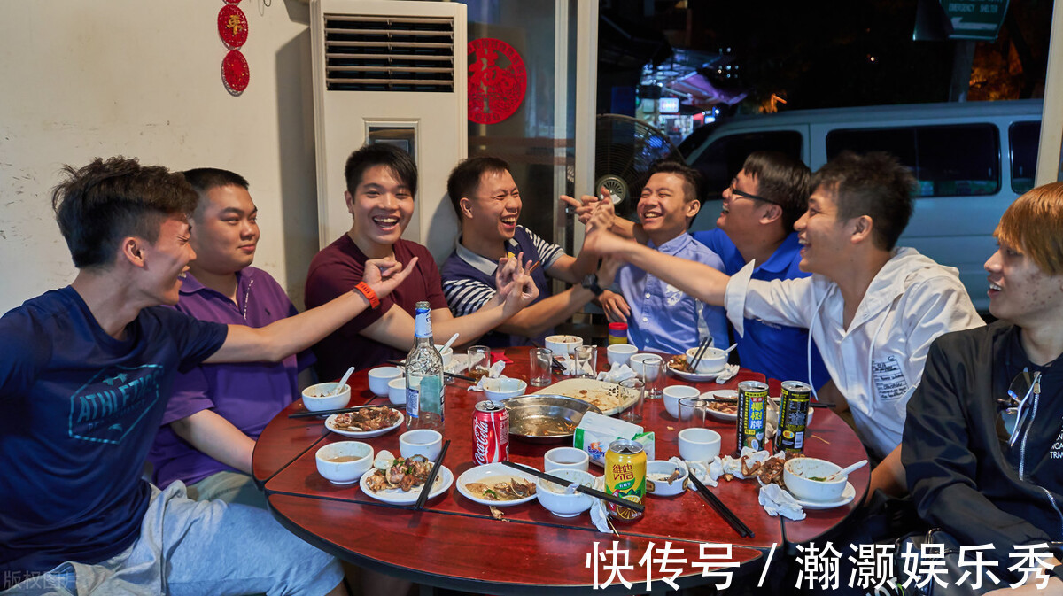 大城市|“你哥没钱”哥嫂充门面请吃饭,母亲让女儿付钱,买单后母亲慌了