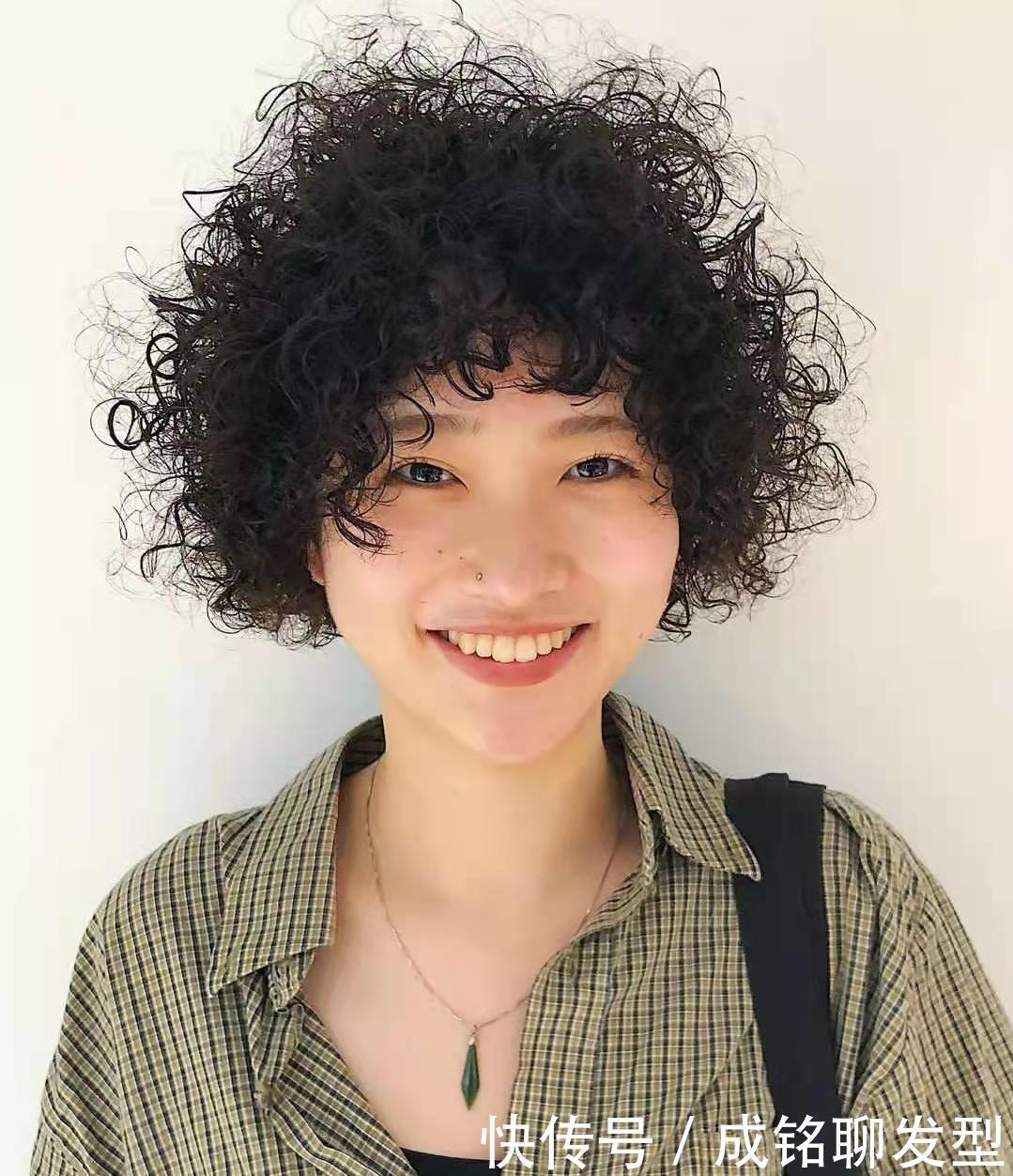 小个子女生远离这四款显矮的发型，第一显胖、第三显矮，莫踩雷