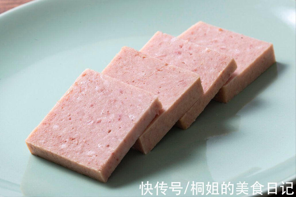 3分钟学会自制午餐肉，现吃现做，健康无添加，比买的还好吃