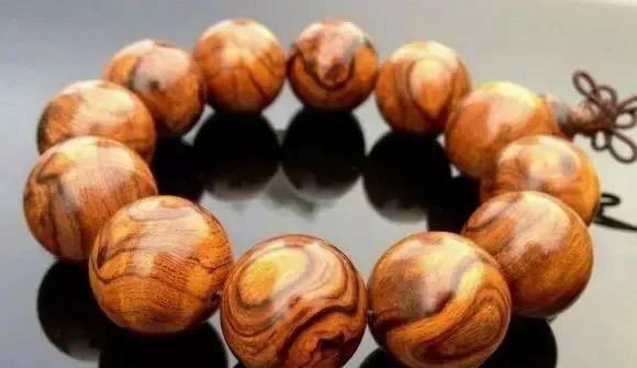 把珠子表面|这东西车出来的珠子能玩儿吗?