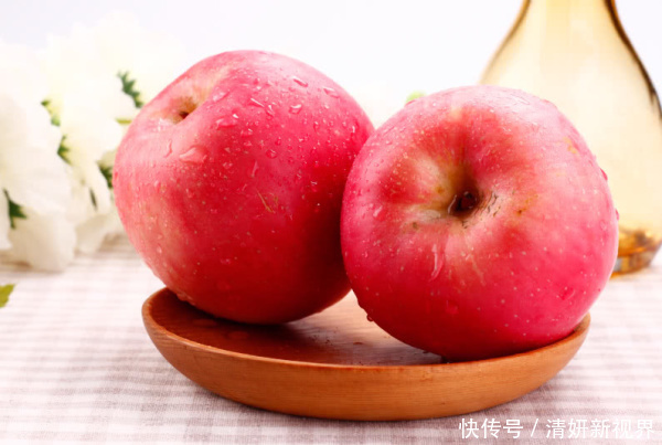 医生|动不动就出汗的人和很少出汗的人，哪种更健康让医生告诉你答案