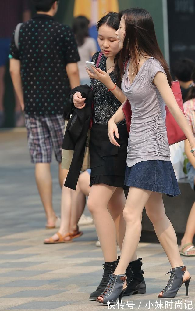 街拍 街拍路人,好身材搭配好看的衣服,才能将时尚展现得淋漓尽致
