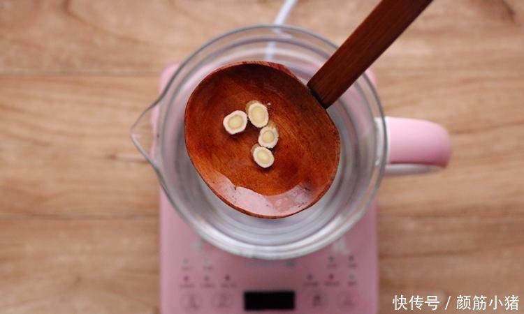 补气|常喝一杯黄芪水，3个好处或不请自来，但4种人不能喝，早知早受益