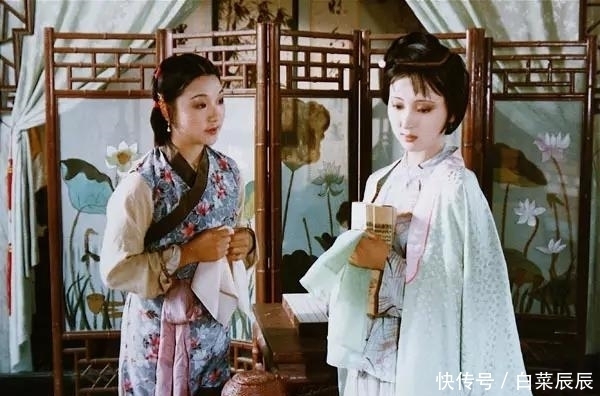 宫花|黛玉原本姓秦？她真正的身份碾压薛宝钗