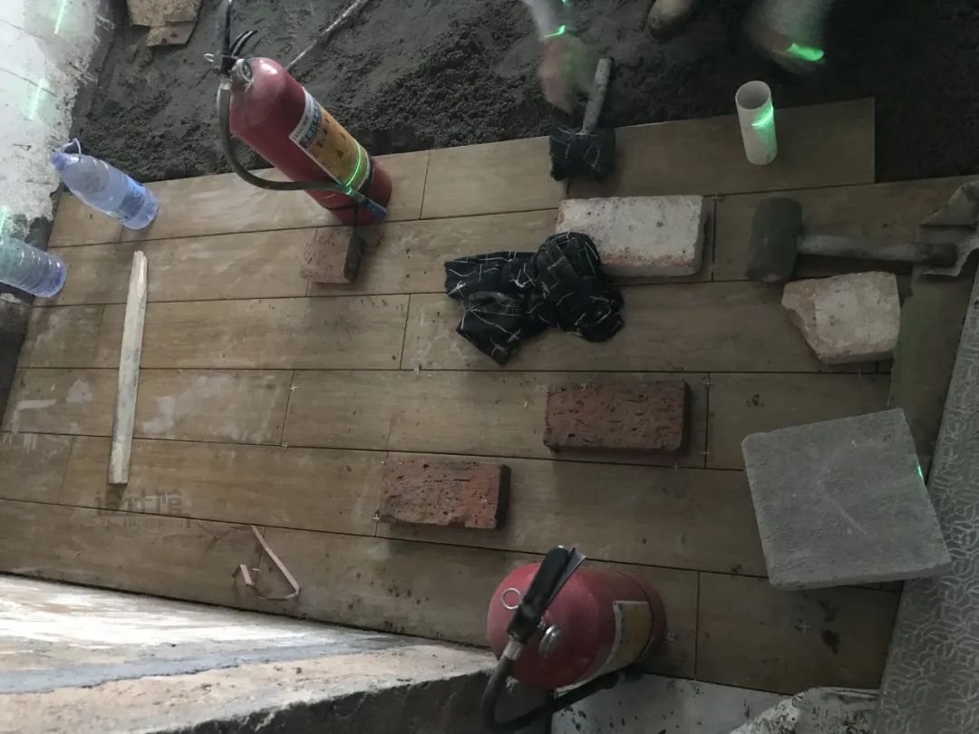 施工|地砖施工工艺流程与注意事项！不想住得烦恼，施工就要做好