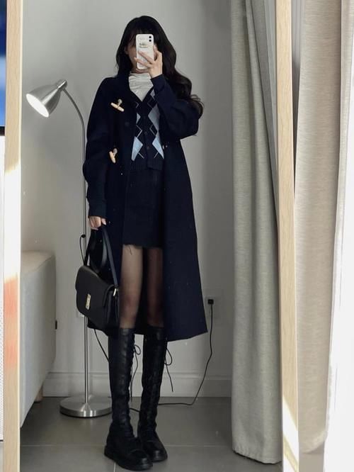 搭配大衣的基本款有哪些？