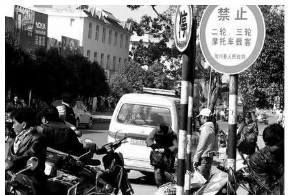 金沙娱乐- 威尼斯人- 太阳城- 澳门在线娱乐城洗米华的疯狂人生一个万亿帝国的崛起与崩塌揭露背后的故事