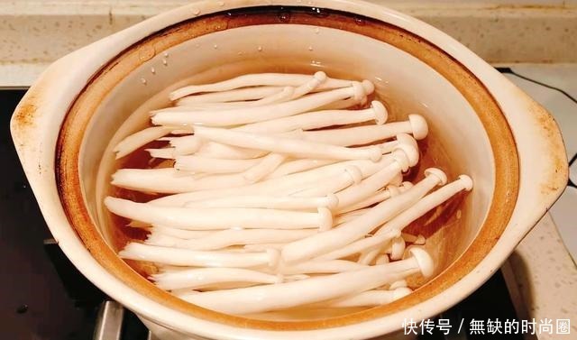 虾仁海鲜菇烧白菜汤,鲜香好喝,多加一种食材,做好后味美更营养